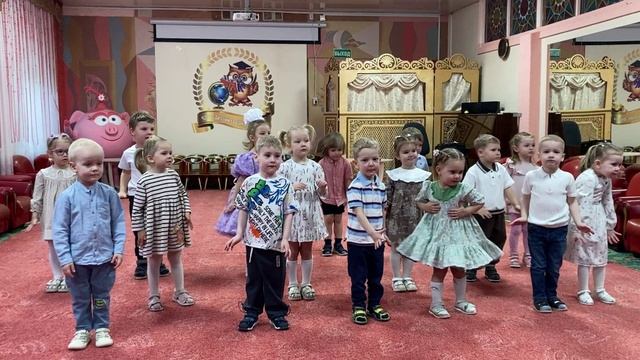 "С днём мамы" Поздравление группы №5 "Звёздочки" смотреть онлайн