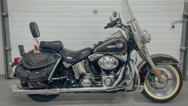 Harley-Davidson HERITAGE FLSTC1450 - 5HD1BJY104Y046105