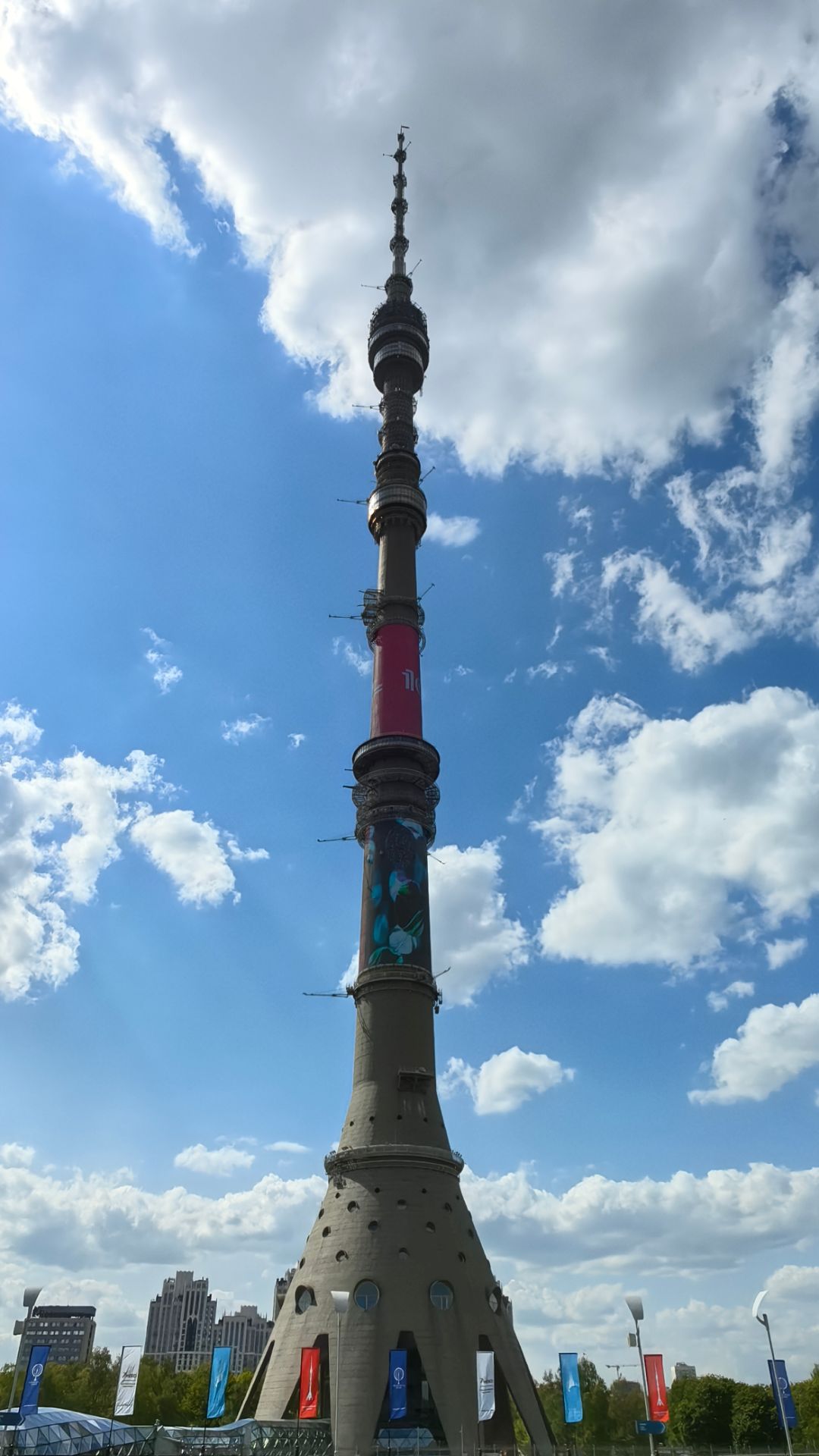 Останкинская башня | Прозрачный пол смотреть онлайн