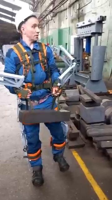 Российский промышленный экзоскелет от ХАМАРИ смотреть онлайн