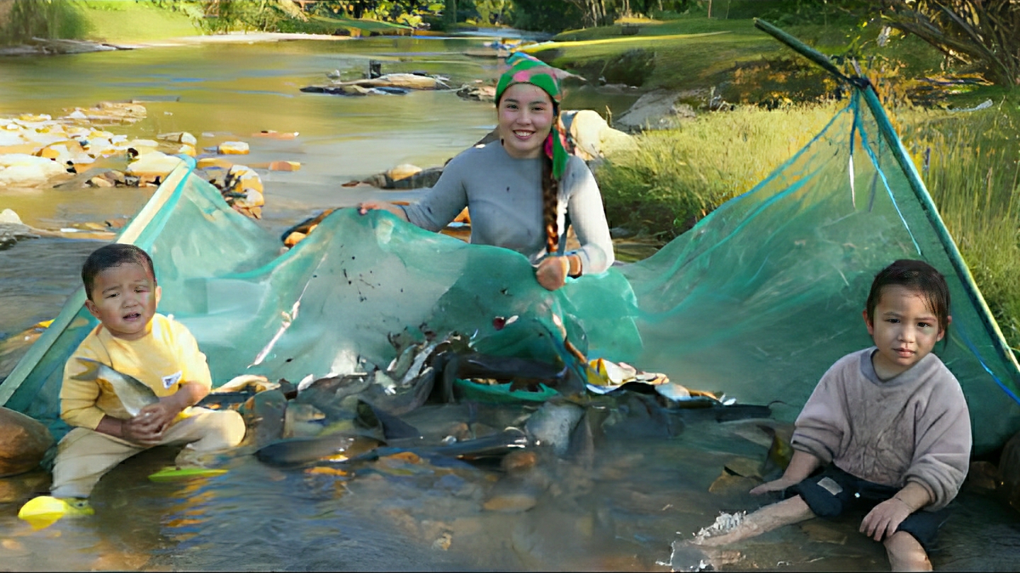 Ловлю рыбу сетями со своим сыном для продажи на рынке. Готовлю вкусный ужин с дочерью. Вьетнам смотреть онлайн