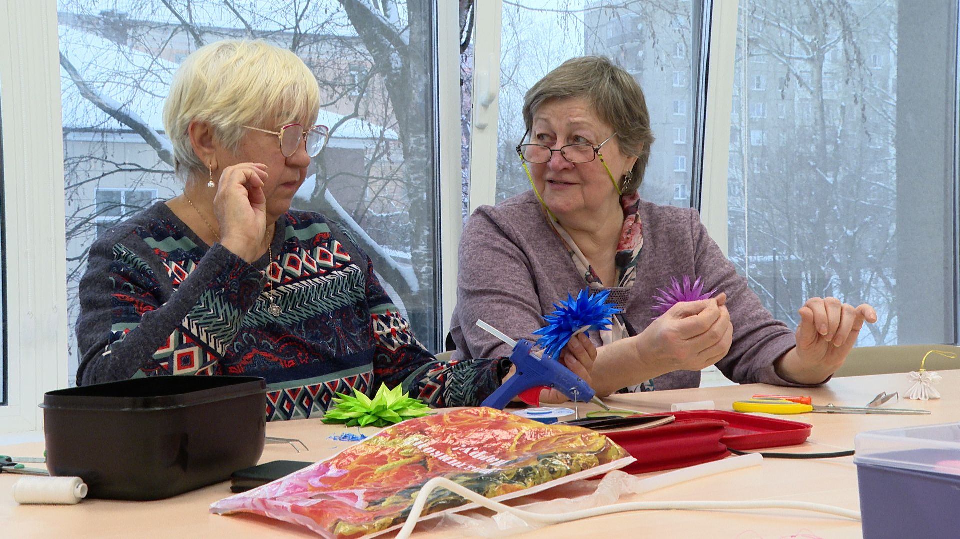 Как работает клуб для ветеранов смотреть онлайн