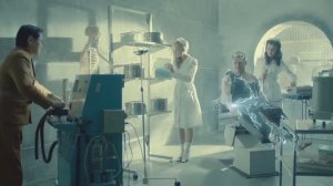 Влад Соколовский - Мир сошел с ума (official music video)