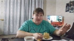 ПРОСТАЯ ЖИЗНЬ 45 //ОТВЕЧАЮ НА ВАШИ КОММЕНТАРИИ //ПРОБУЮ ДОМАШНИЙ  ТОРТ