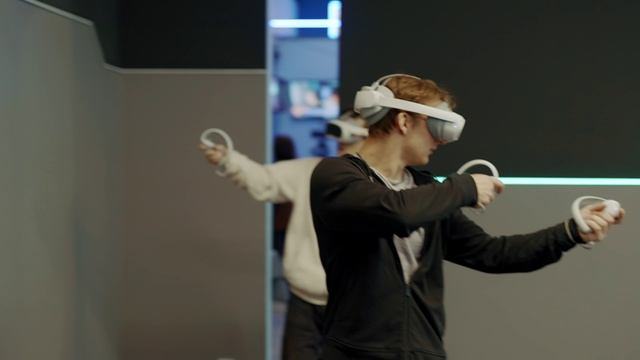 VR-арена в сети клубов виртуальной реальности MIR VR в ТРК 