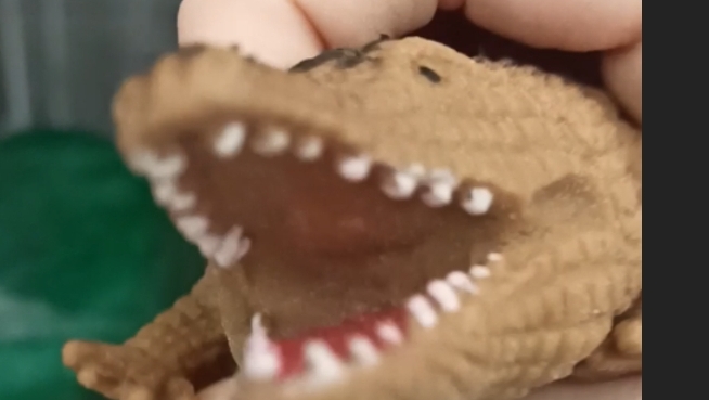 Крутая Маруся| не покупайте крокодила в детском мире потому что ...