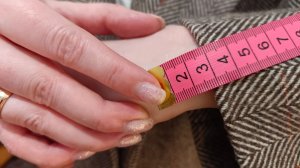 Удлиняю рукава на пальто