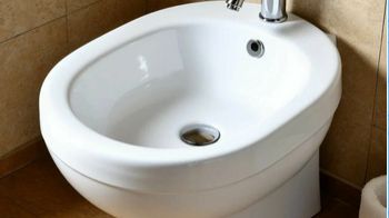 Меняем лейку и шланг БИДЕ. смотреть онлайн