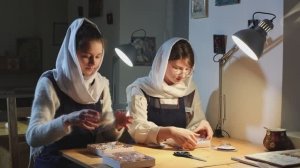 Подготовка к Рождеству в пряничной мастерской