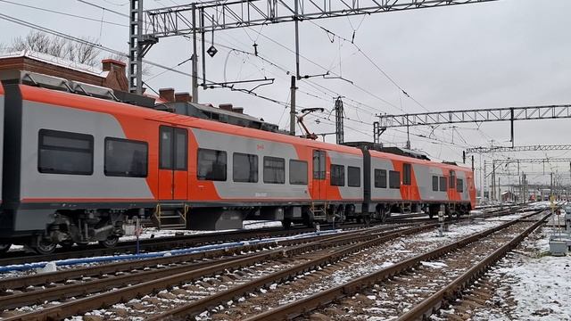 Электропоезд ЭС104-035 