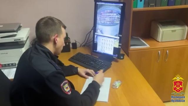 в Кемерове полицейские задержали похитителя сыра смотреть онлайн