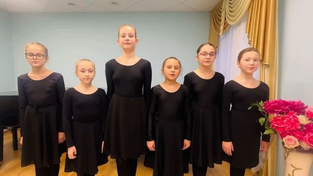 Поздравление с Днём мамы от учащихся хореографического отделения, преп.Никитина Марианна Руслановна