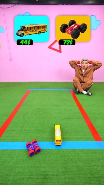 Гонка радиоуправляемых машинок: $1 против $1,000! смотреть онлайн