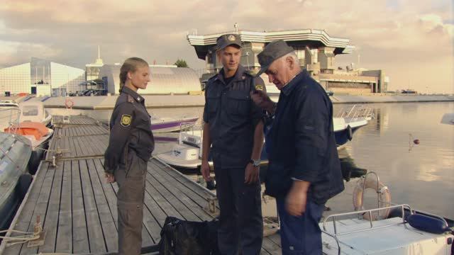 ВСТРЕЧНОЕ ТЕЧЕНИЕ - 8 серия смотреть онлайн