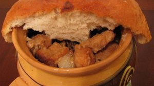 Курица в горшочке с картошкой и сладким перцем