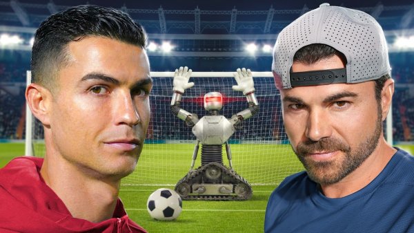 Ronaldo vs My Unbeatable Goalie Robot .