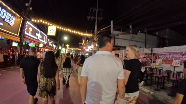 Таиланд! Прошлись по Бангла Роуд, Пхукет, Патонг смотреть онлайн