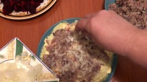 Селёдочка под шубой (рецепт в самом видео)