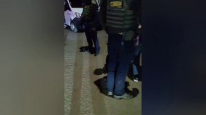 Не только угрозы. Водитель Mustang без номеров избил гаишника в центре Саратова