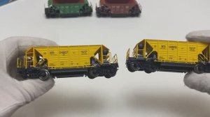 Распаковка: хоппер-дозаторные вагоны ЦНИИ ДВЗ от Albert Modell в масштабе 1:87