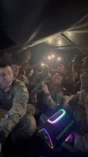 Пацаны под Максим😎🤙🤍💙❤️🇷🇺🇷🇺🇷🇺 смотреть онлайн