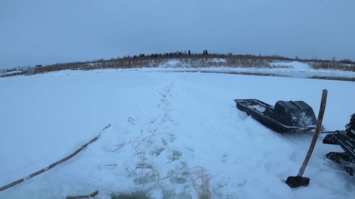 Как поставить перемёт на налима？ смотреть онлайн