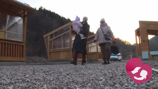 Выпускники «Школы нянь» помогают мамам на Сахалине смотреть онлайн