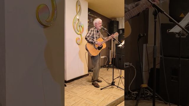 Грустная дробь, тарабанит по стёклам весна. Валерий Боков смотреть онлайн