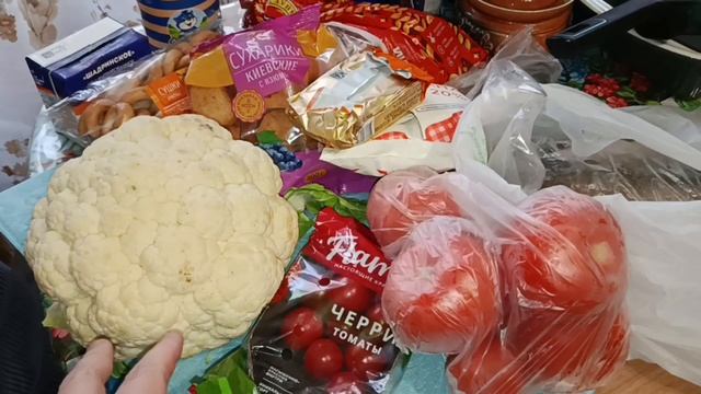 КУПИЛА ПРОДУКТЫ ГОТОВЛЮ ОБЕД. смотреть онлайн