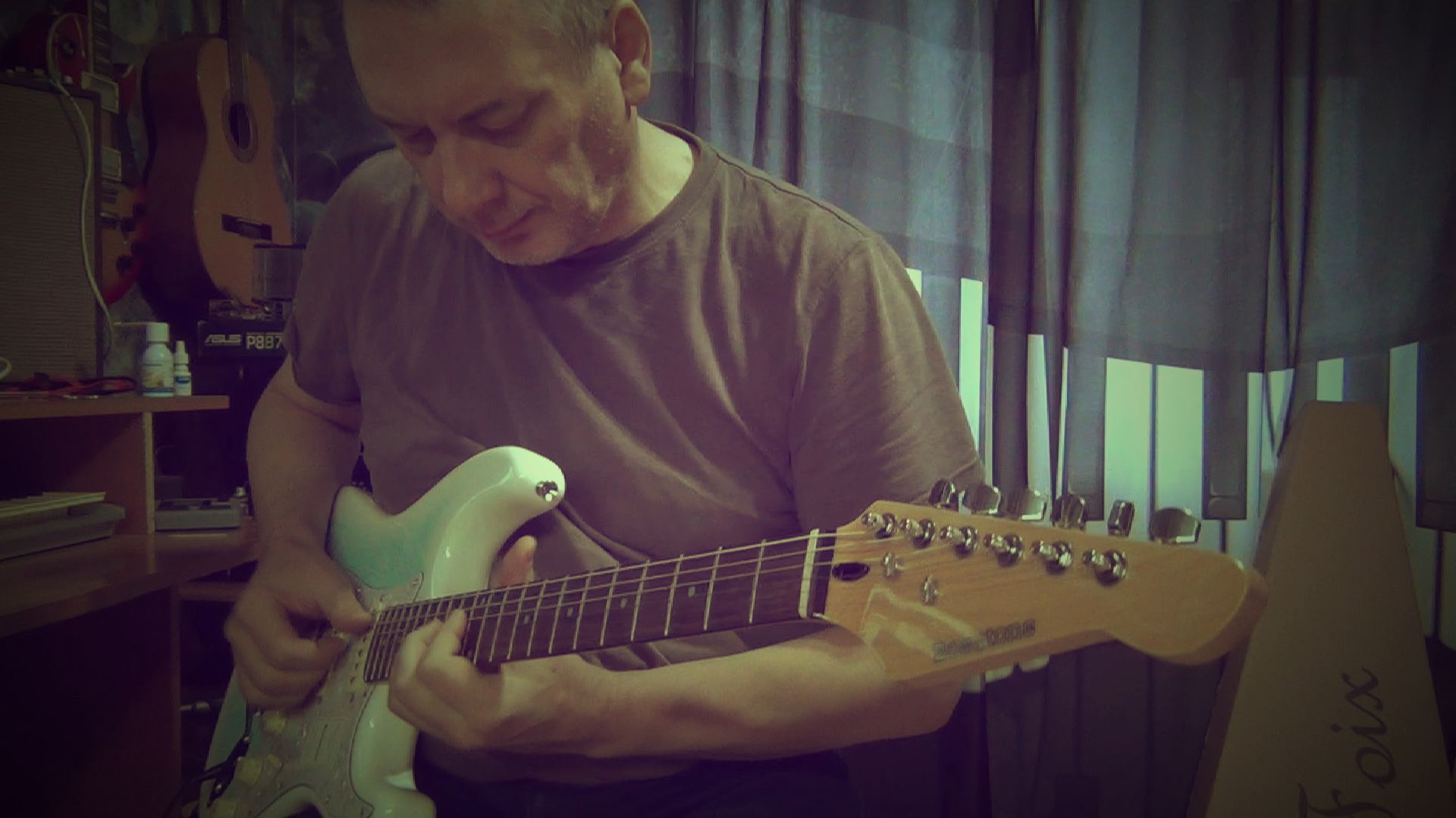 Bosstone SEG 04 FROST hot pickups смотреть онлайн