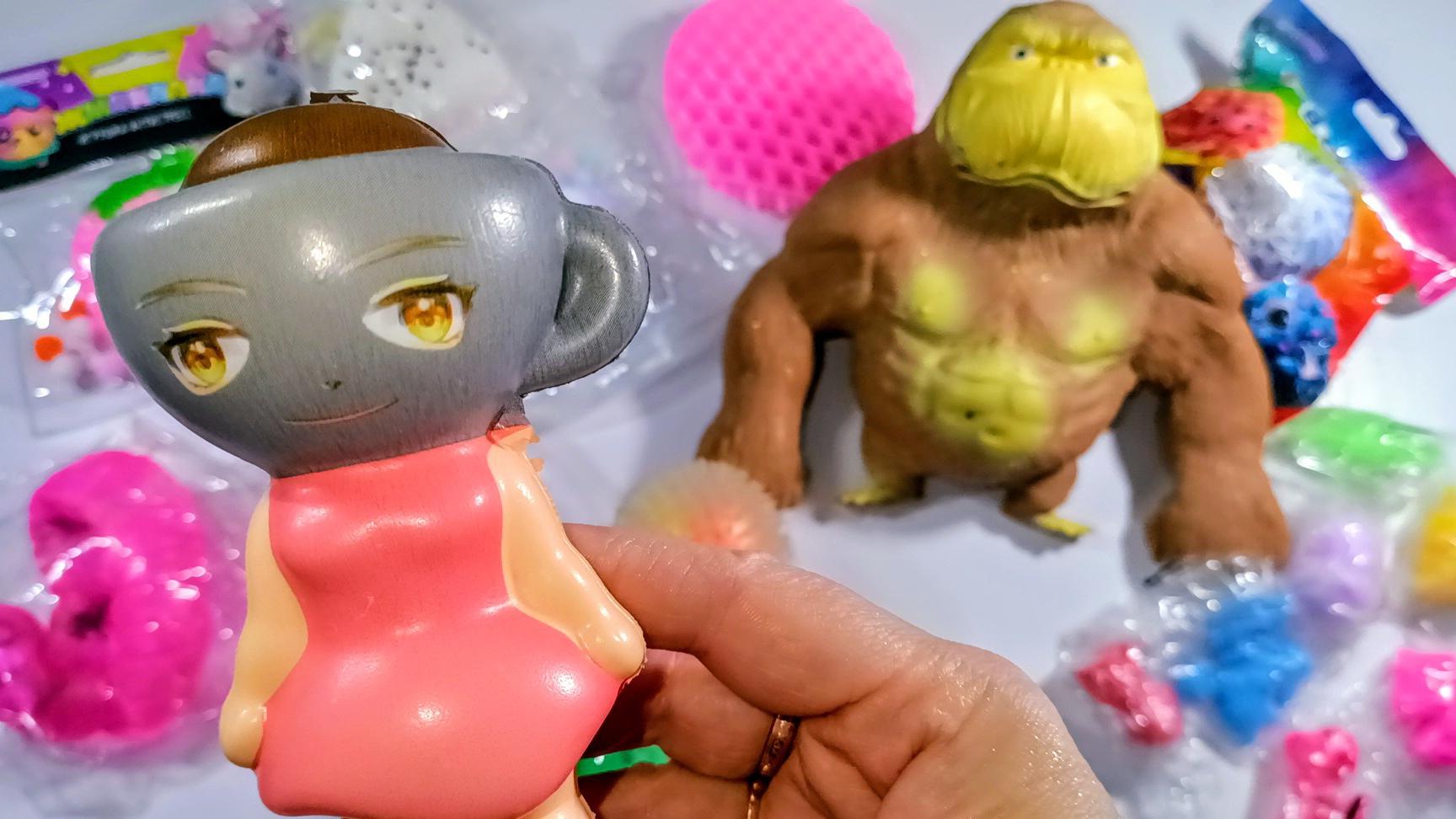 АСМР распаковка сквишей и антистрессов 🥰 Таба лапки сквиши 🐾 режу СКВИШИ ✨🤯 смотреть онлайн