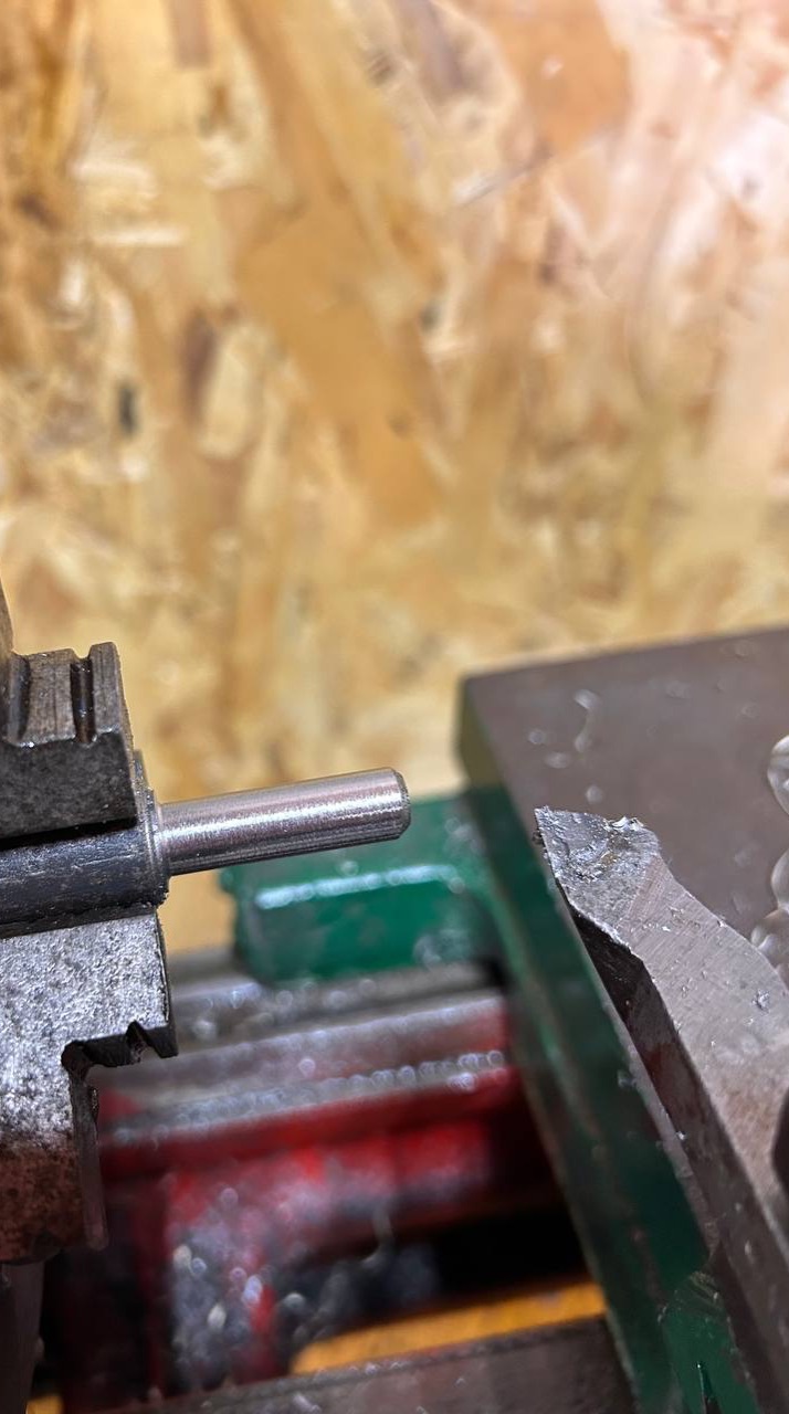 Пожалуй это самая РЕКОРДНАЯ по длине стружка на этом станке #shorts #токарная обработка