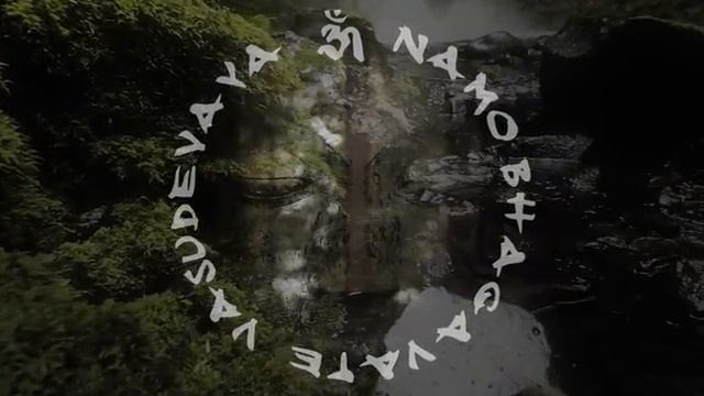 Ом Намо Бхагавате. Это обращение к Господу Вишну (и его аватаре Кришне) смотреть онлайн