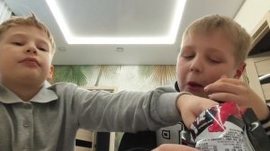 ЕДИМ ЛАТЯО!