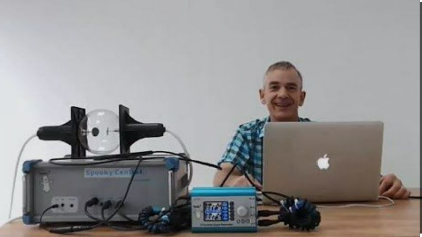 SPOOKY CENTRAL. THE REVOLUTION. Принцип работы —  для перевода запустить в яндекс-браузере