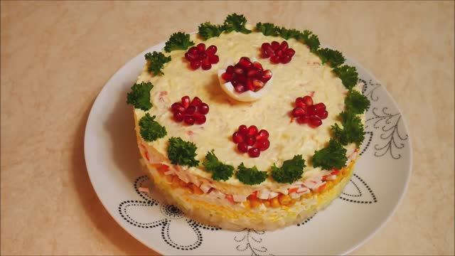 КОРОЛЬ САЛАТОВ слоеный салат на ПРАЗДНИЧНЫЙ стол смотреть онлайн