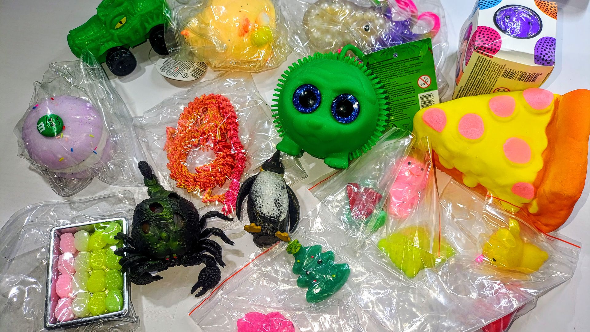 АСМР Распаковка сквишей и антистрессов для вашего удовлетворения🥰 сквиш Таба лапки 🤗 смотреть онлайн