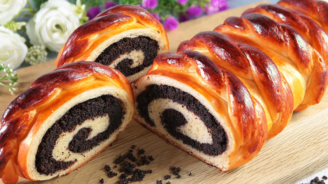 Мягкий сдобный Маковый Рулет! Тает во рту! Просто и очень вкусно! Выпечка к чаю смотреть онлайн