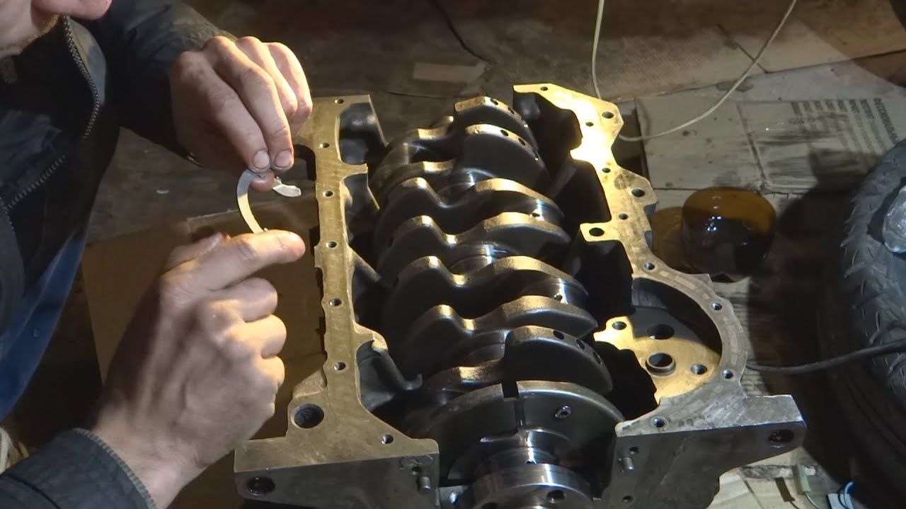 Начало сборки | Укладываю коленвал | Вешаем шатуны | Капиталка двигателя Часть 13