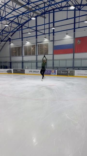 аксель от Трусовой смотреть онлайн