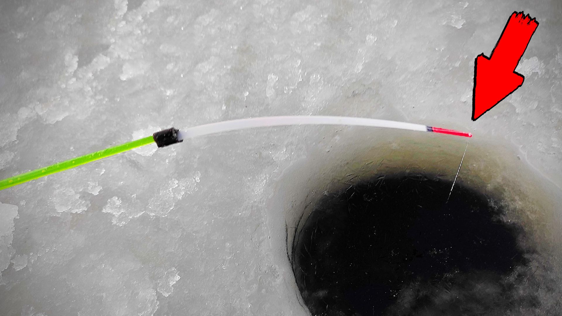 ПЕРВЫЙ ЛЁД 2025-26 УДИВИЛ! Разбурил русло РЕКИ и вот кто КЛЮЁТ! Рыбалка 2025 смотреть онлайн