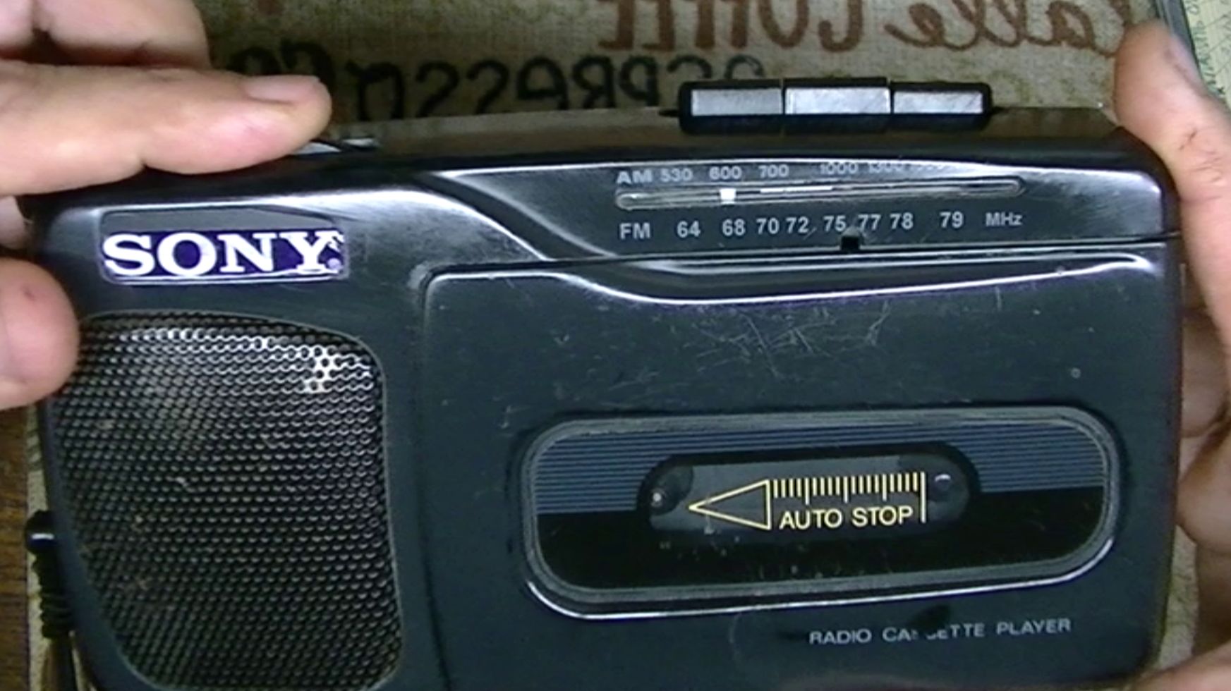 Плеер. Тихий звук- MUTE. Теперь всё работает.