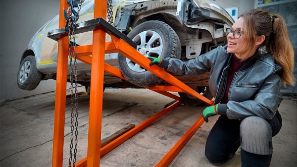 Самоделка, которая ПЕРЕВЕРНЁТ твою тачку! Сварила ОПРОКИДЫВАТЕЛЬ для гаража!