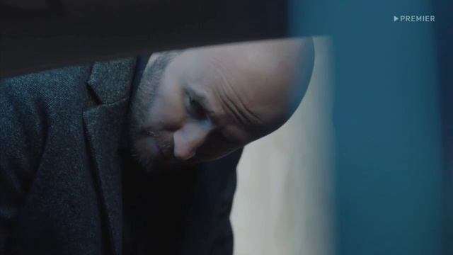 Аутсайдер. 4 серия. Бухарский возвращает икону в церковь. смотреть онлайн