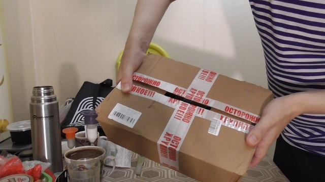 Обзоры и распаковки товаров с Ozon / Набор свинина тушеная Жупиков 12 банок / Ларек фрукты и овощи