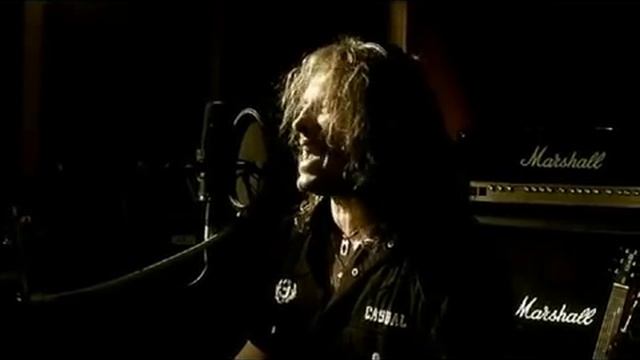 Bonfire You Make Me Feel смотреть онлайн