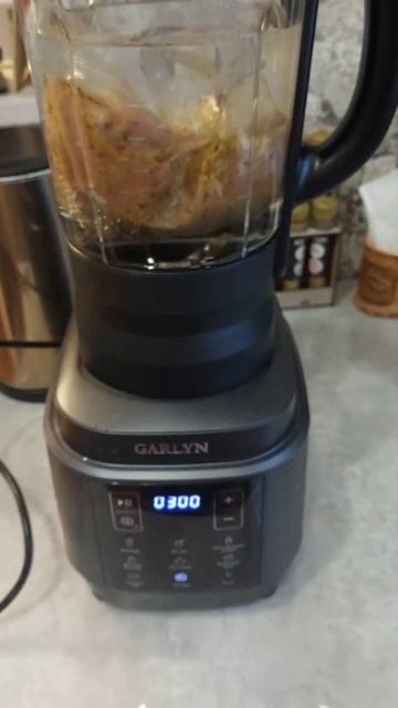 Свинина Су-вид в блендере Garlin, вкусное, нежное мяско получилось