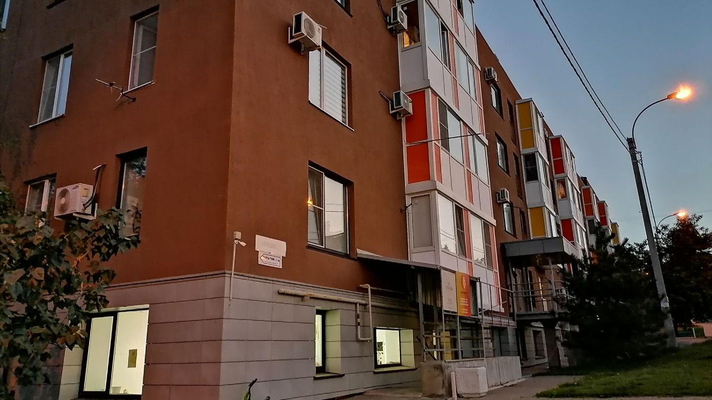 🏠 Волгоград, Советский район, микрорайон Родниковая долина. ул. Солнечникова, 15.