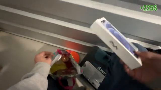 Покупка заброшенных кладовок в США аукцион находки склад (Genkin Sklad)