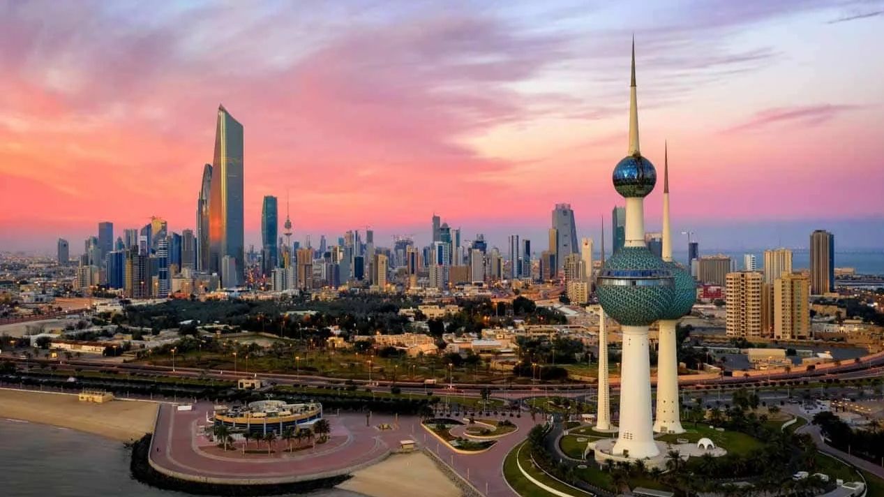 Кувейт Сити - Kuwait City | Потрясающие кадры панорамы Кувейта, снятые с дрона смотреть онлайн